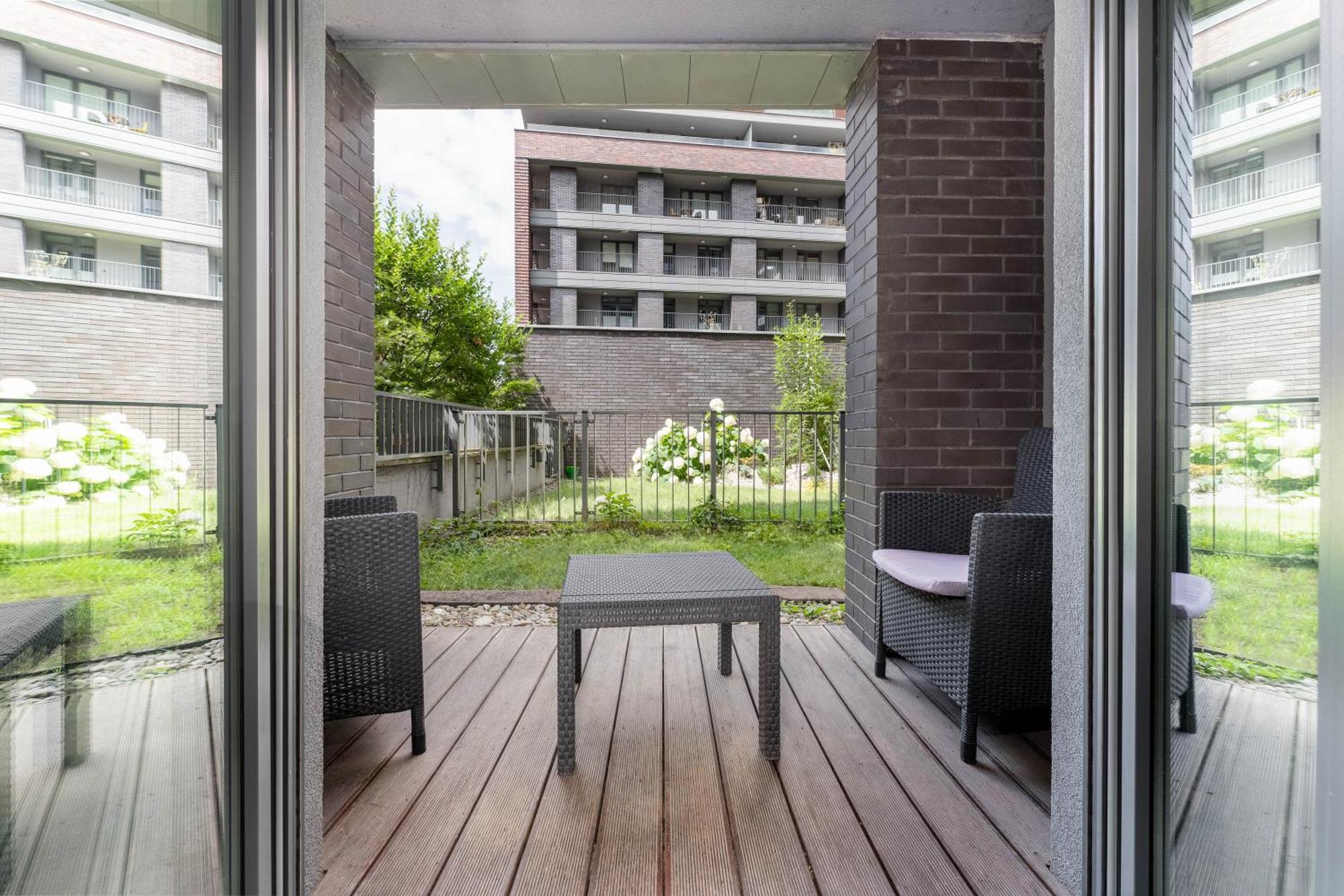 Nadwislanska 11 Apartment With Garden Krakau Buitenkant foto